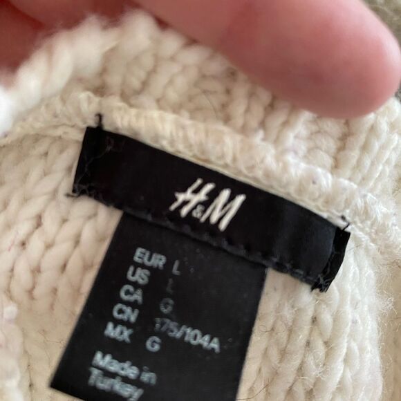 H&M winter white zipper detail wool blend sweater size large - Picture 2 of 4